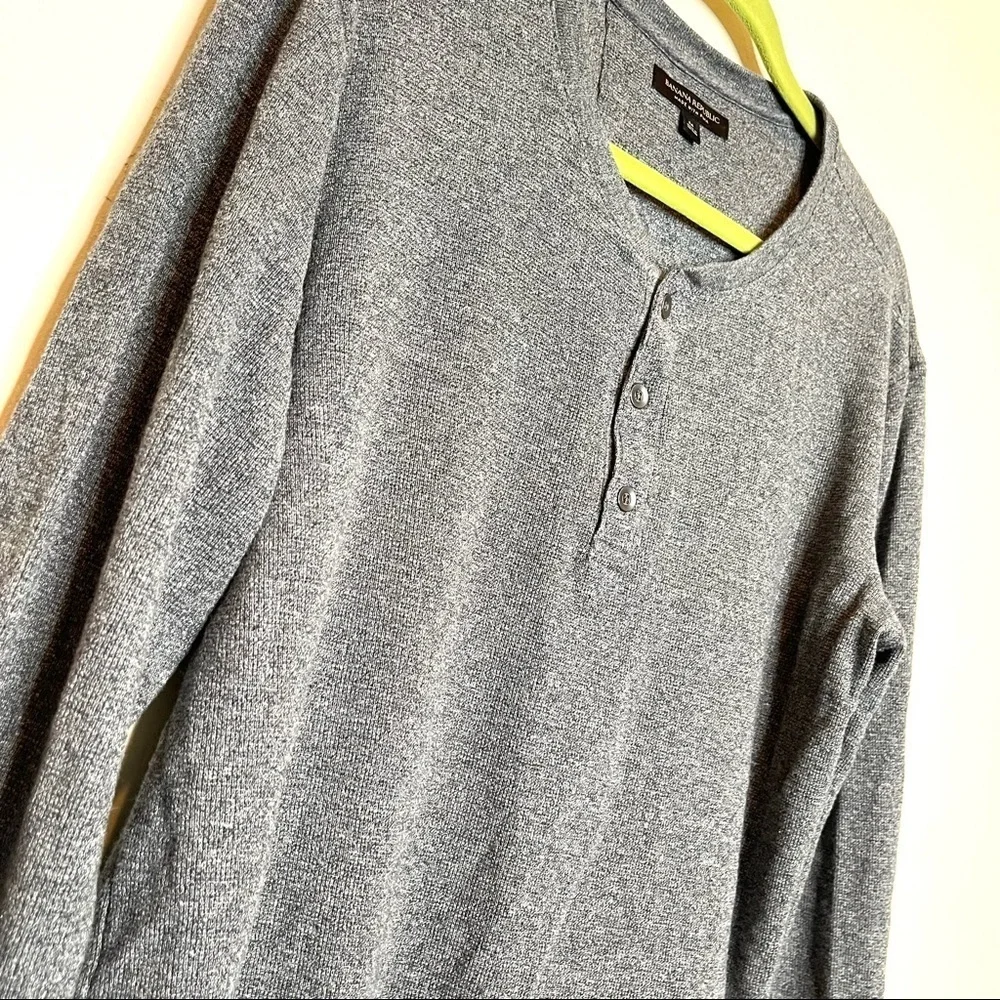 🔥 Banana Republic Henley Gray Shirt Long Sleeve M
